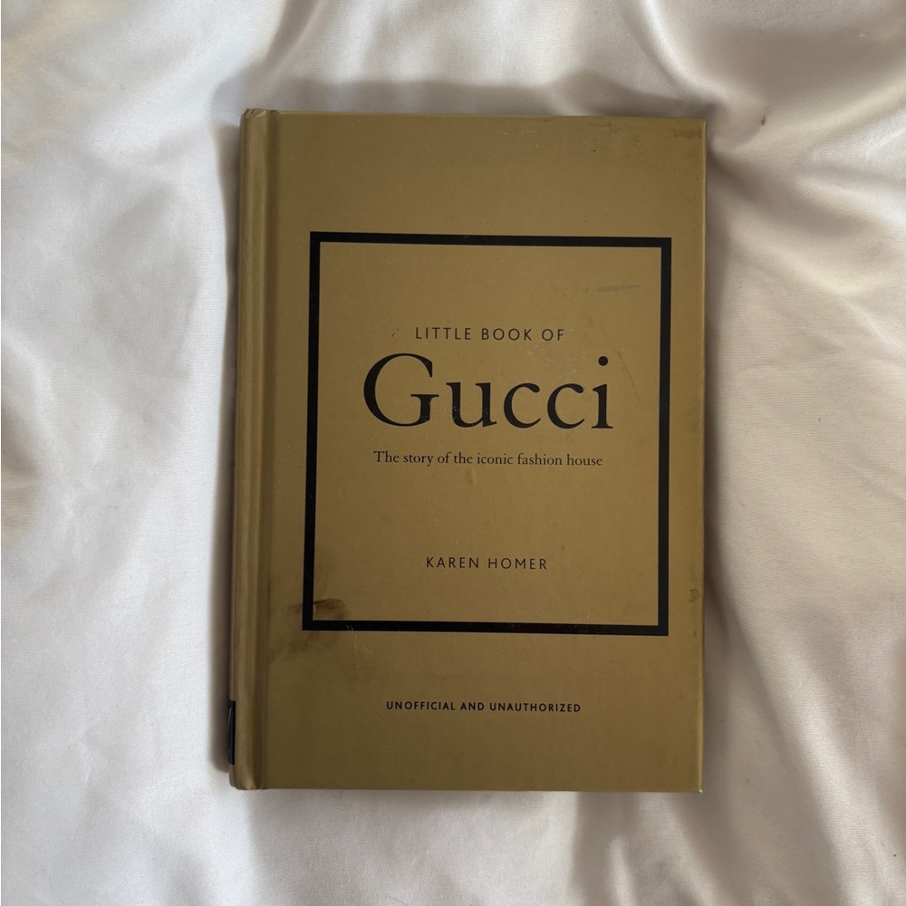 Gucci table book small collection